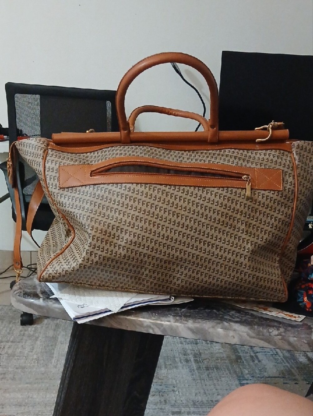 Vintage Leather-Trimmed Tan Patterned Weekender Bag - Picture 2 of 8